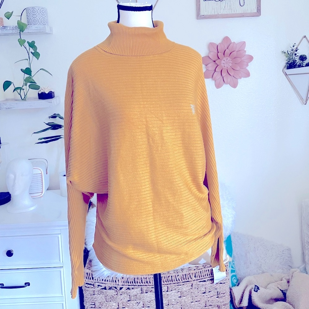Guess mustard yellow turtleneck sweater balloon style sleeves NWT Size S